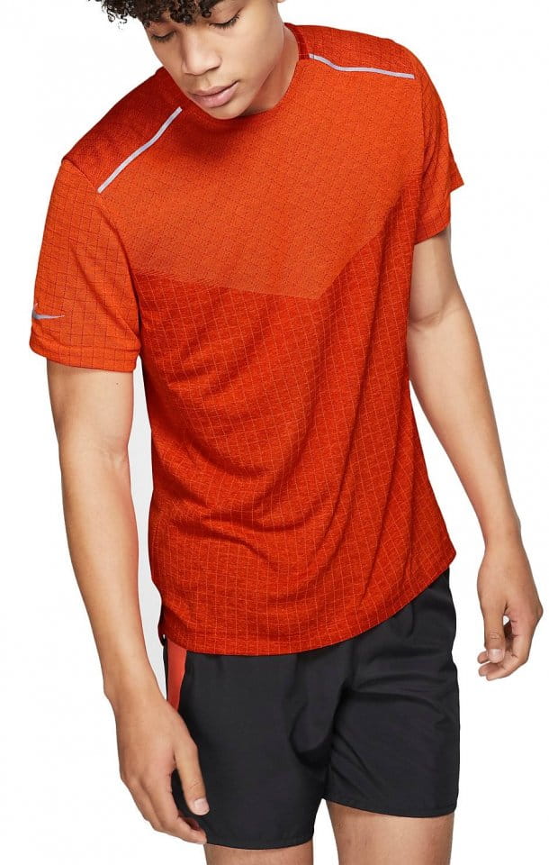 Pánské běžecké triko s krátkým rukávem Nike Tech Pack