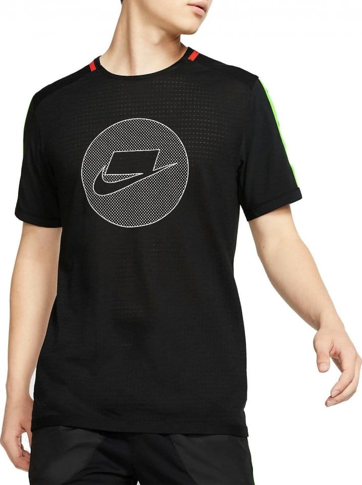 Pánské běžecké tričko s krátkým rukávem Nike Wild Run